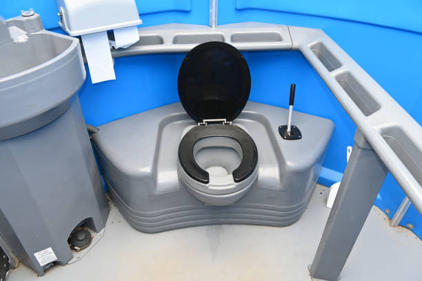 Best Porta potty rental near me  in Redlands, CA